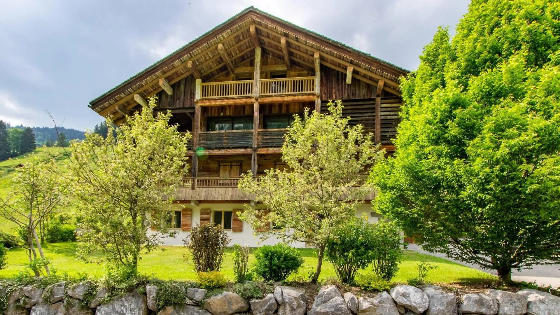 Chalet Le 4 - Numero 4 رون - ألب شقة